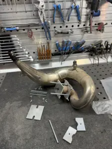 zweitakt-auspuffbirne-reparatur-vorbereitung